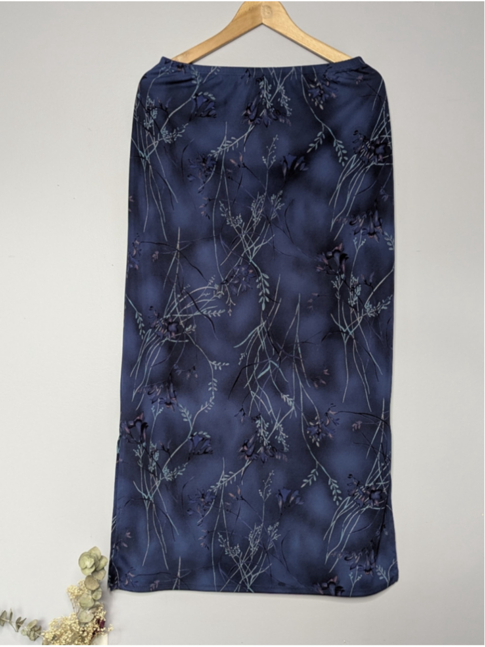 Vintage 90s Saint Tropez West Blue Floral Jersey Maxi Skirt - Size M (Made USA)